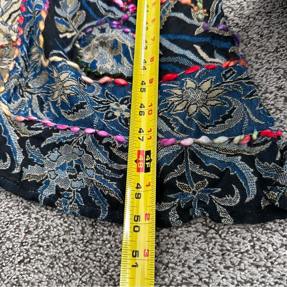 Ayka Ciara Thick Stitch Floral Embroidered Duster One Size - Picture 11 of 11